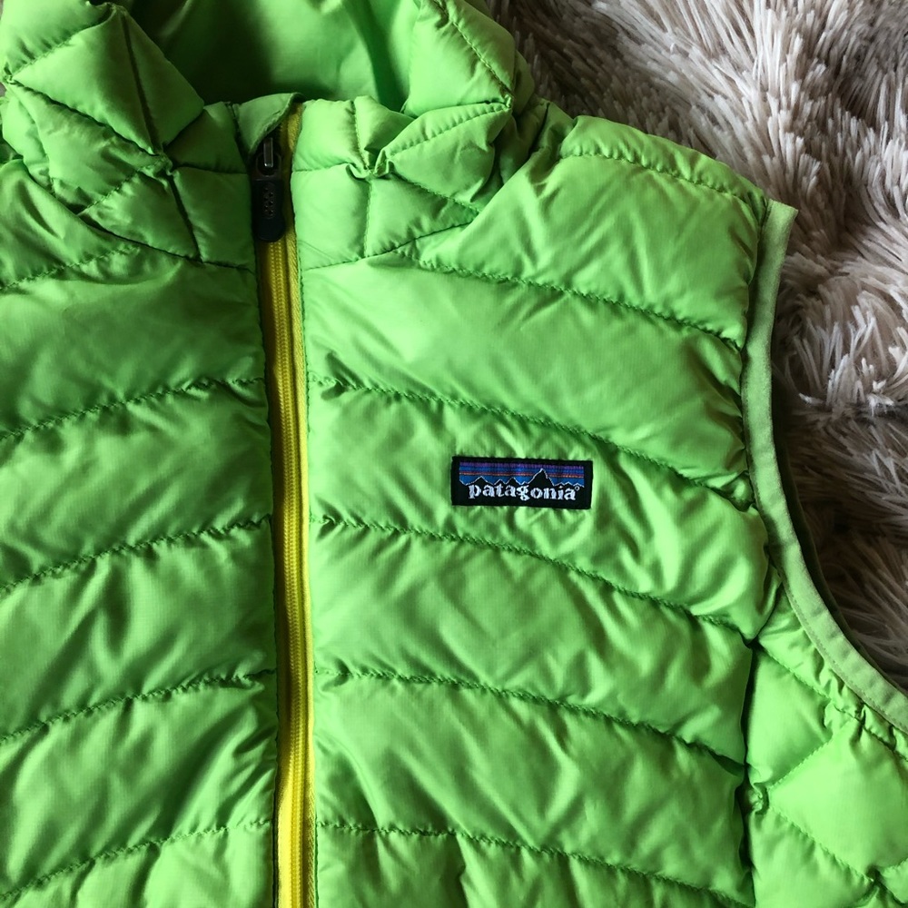 SOLD🏔 W’s Patagonia Down Sweater Vest 🏔 - Picture 2 of 10
